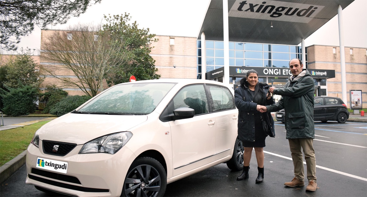 La ganadora del Seat Mii by Mango ha recogido hoy su premio